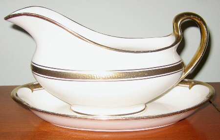 JB191 Gravy Boat & Underplate