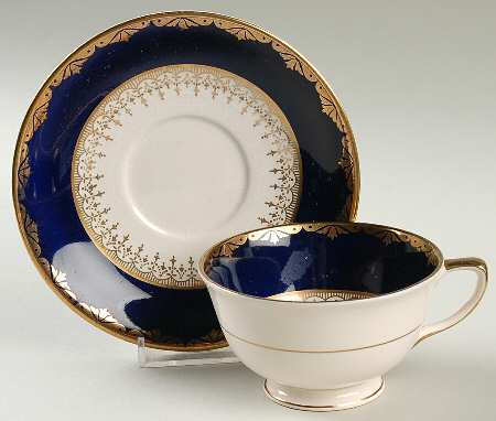JB20 Footed Cup & Saucer Set