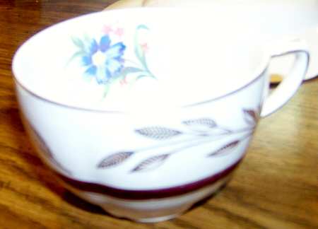 JB218 Footed Cup