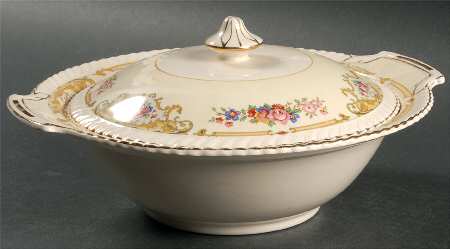 Harrow Round Covered Vegetable