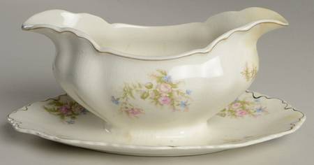 JB231 Gravy Boat with Attached Underplate