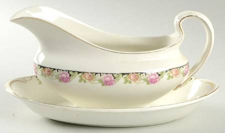 JB233 Gravy Boat & Underplate