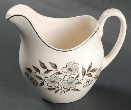 JB238 Creamer