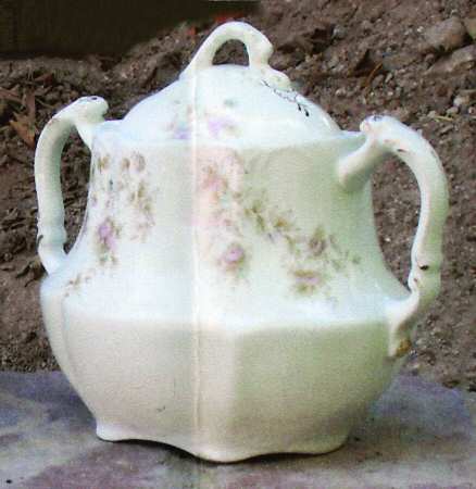 JB246 Sugar Bowl & Lid