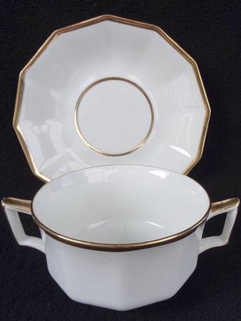 JB32 Flat Cream Soup Bowl & Saucer Set