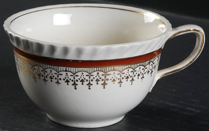 JB47 Footed Cup