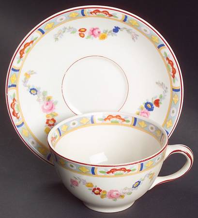 Arundale (Off White Background) Flat Cup & Saucer Set