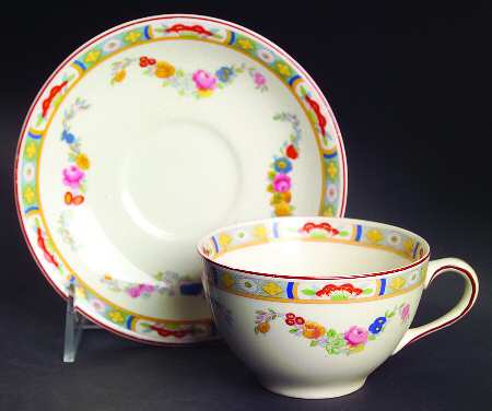 Arundale (Off White Background) Flat Cup & Saucer Set