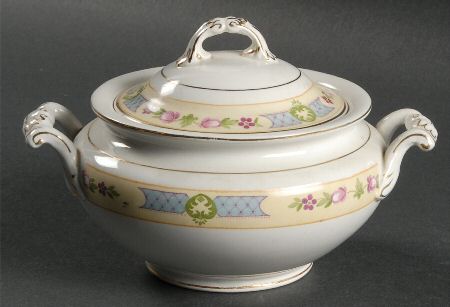 JB57 Sugar Bowl & Lid