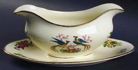 JB59 Gravy Boat with Attached Underplate