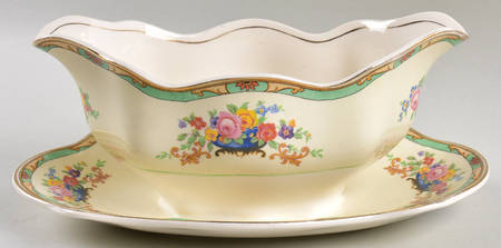 JB60 Gravy Boat with Attached Underplate