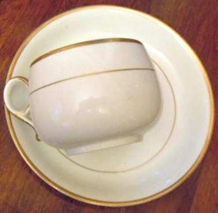 JB70 Flat Cup & Saucer Set