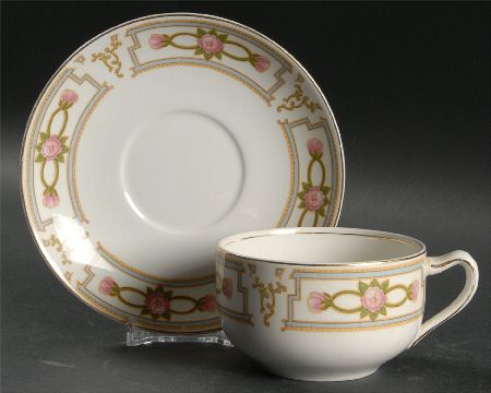 JB92 Flat Cup & Saucer Set