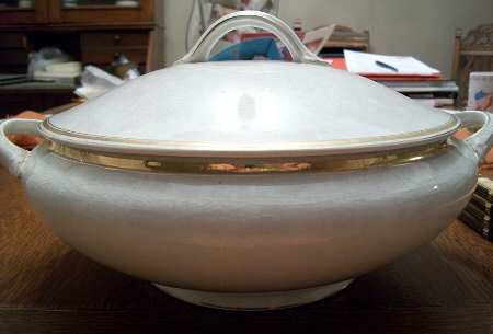 JB99 Tureen &  Lid