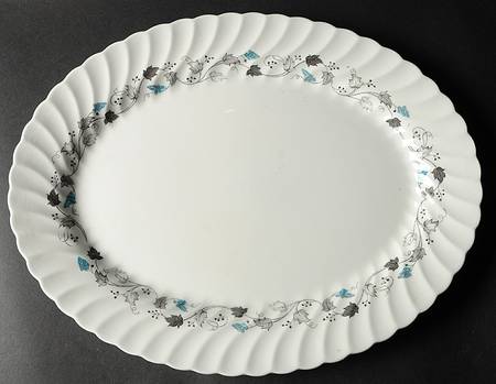 Kensington 13" Oval Serving Platter