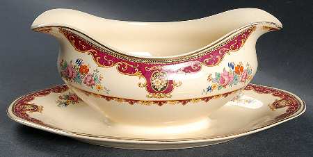 Lindsey Gravy Boat with Attached Underplate