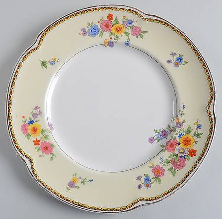 The Lombardy Luncheon Plate