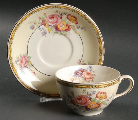Lorraine Flat Cup & Saucer Set