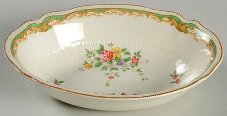 The Lucerne 9" Oval Vegetable Bowl