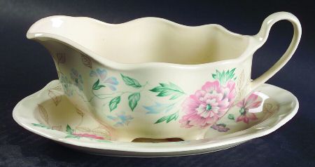Lynton (Newer) Gravy Boat & Underplate/Relish