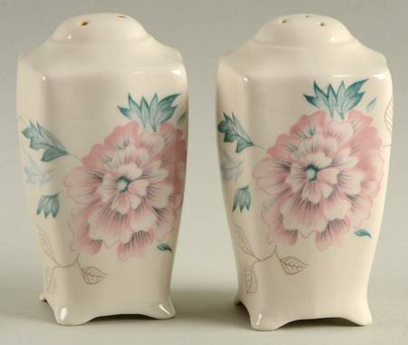 Lynton (Newer) Salt & Pepper Set