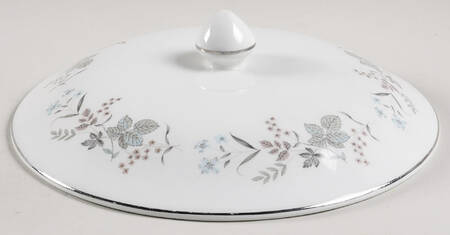 Lynton (Older, Snowhite) Lid for Round Vegetable