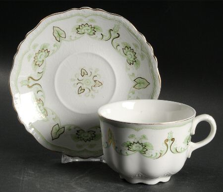 The Madrid Oversized Cup & Saucer Set