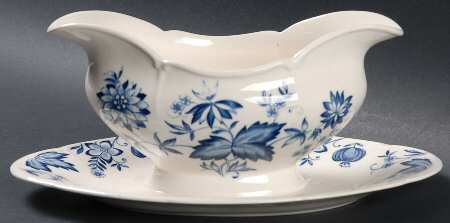 Malvern Blue Gravy Boat with Attached Underplate