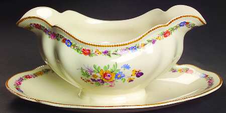 Marlow (Older) Gravy Boat with Attached Underplate