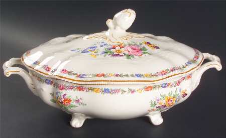 Marlow (Older) Oval Covered Vegetable