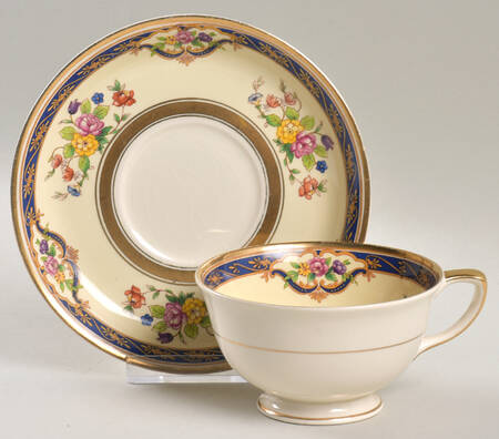 Mayfair (Floral Center, Gold Trim) Footed Cup & Saucer Set