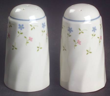 Salt & Pepper Set
