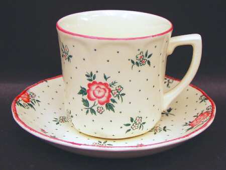 Monticello Flat Cup & Saucer Set
