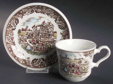 Neighbors Flat Cup & Saucer Set