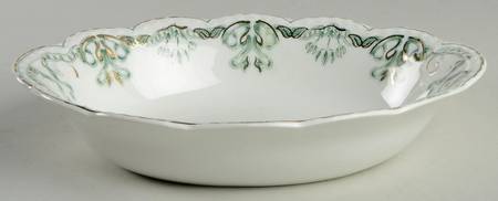 Newport (Gold Trim) 10" Oval Vegetable Bowl