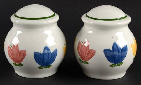 Nicole Salt & Pepper Set