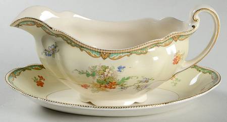 Ningpo Gravy Boat & Underplate/Relish