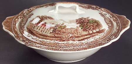 Old Britain Castles Brown Multicolor Round Covered Vegetable