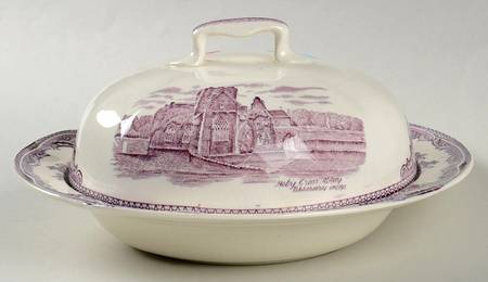 Old Britain Castles Lavender (Not Ribbed) Round Covered Butter