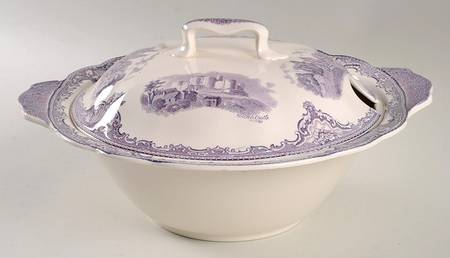 Old Britain Castles Lavender (Not Ribbed) Large Round Covered Vegetable