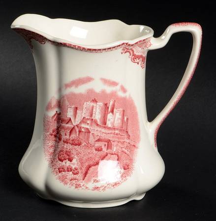 Old Britain Castles Pink (Crown Made In England) 16 Oz Pitcher