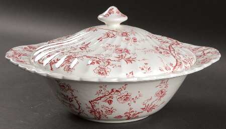 Old Bradbury Pink Round Covered Vegetable