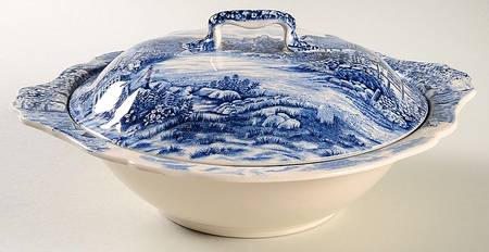Olde English Countryside Blue Round Covered Vegetable