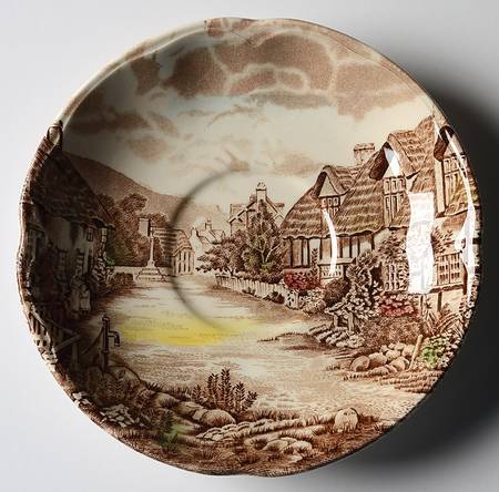 Olde English Countryside Brown Multicolor Saucer for Oversized Cup