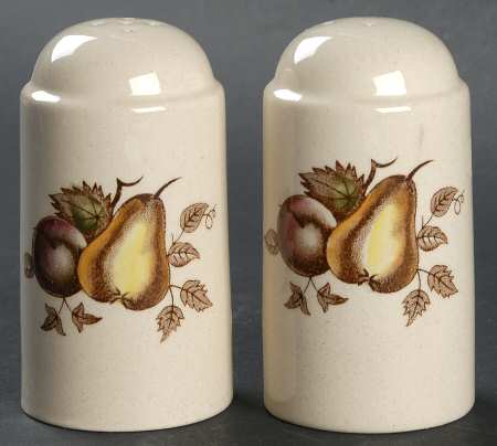 Orchard Salt & Pepper Set