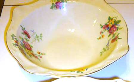 Orchard 9" Round Vegetable Bowl