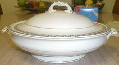 The Orkney Round Covered Vegetable