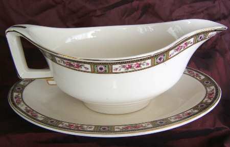 Ormsby Gravy Boat & Underplate/Relish