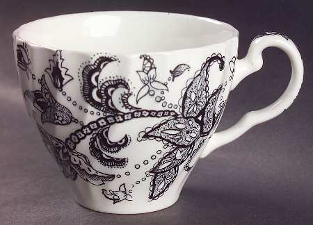 Paisley Black Snack Cup