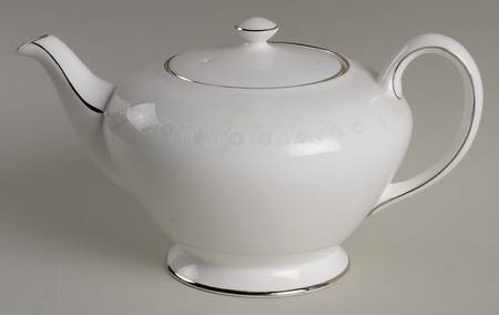 Pirouette White & Blue Teapot & Lid